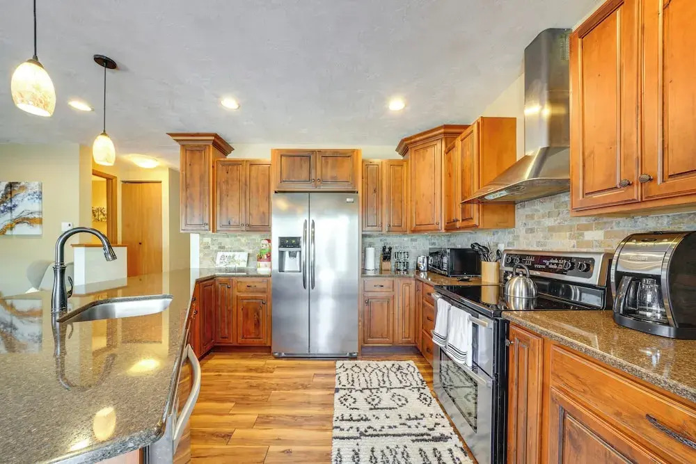 Idyllic Somerset Condo: Ski, Hike & Relax!