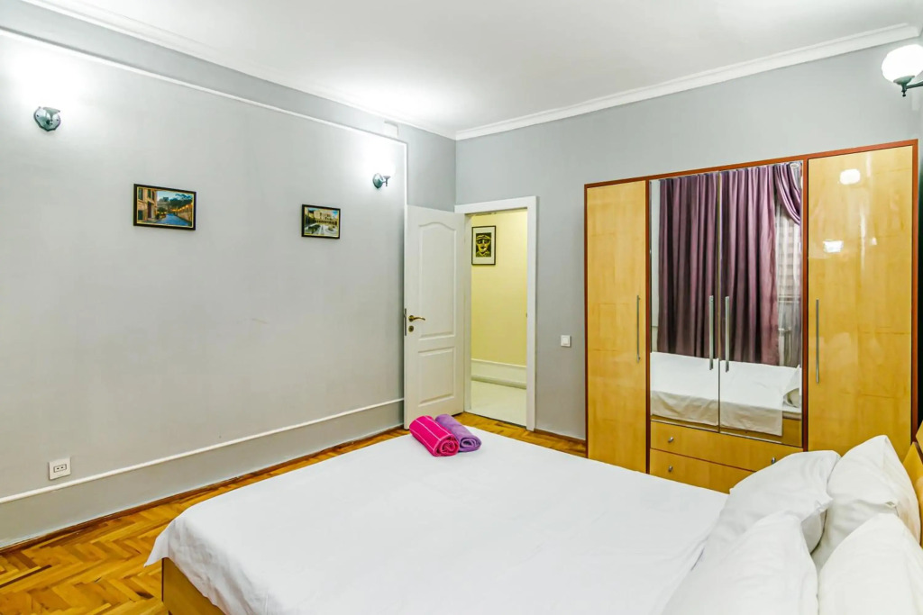Targovu 4 Room Lux Apartment
