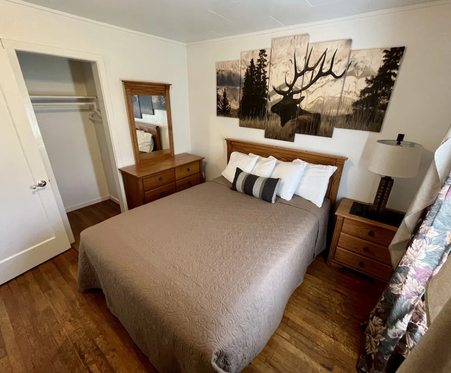 Cascade Motel