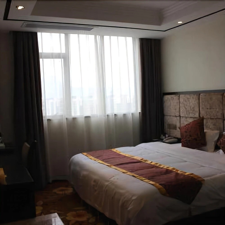 Zun Huang Hotel