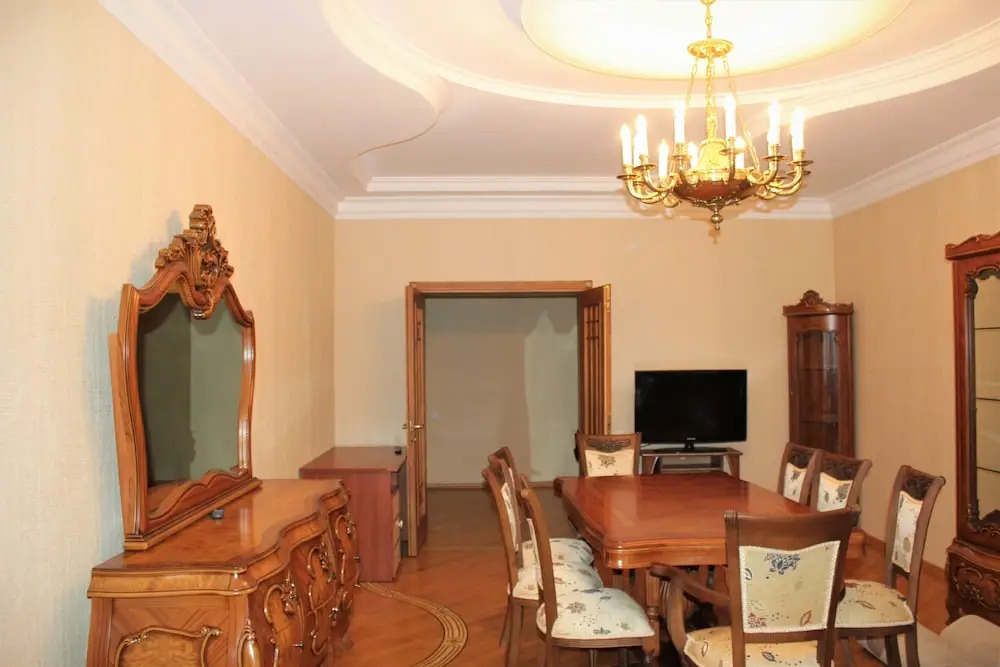 Apartment on Mahammad Nakhchivani 14