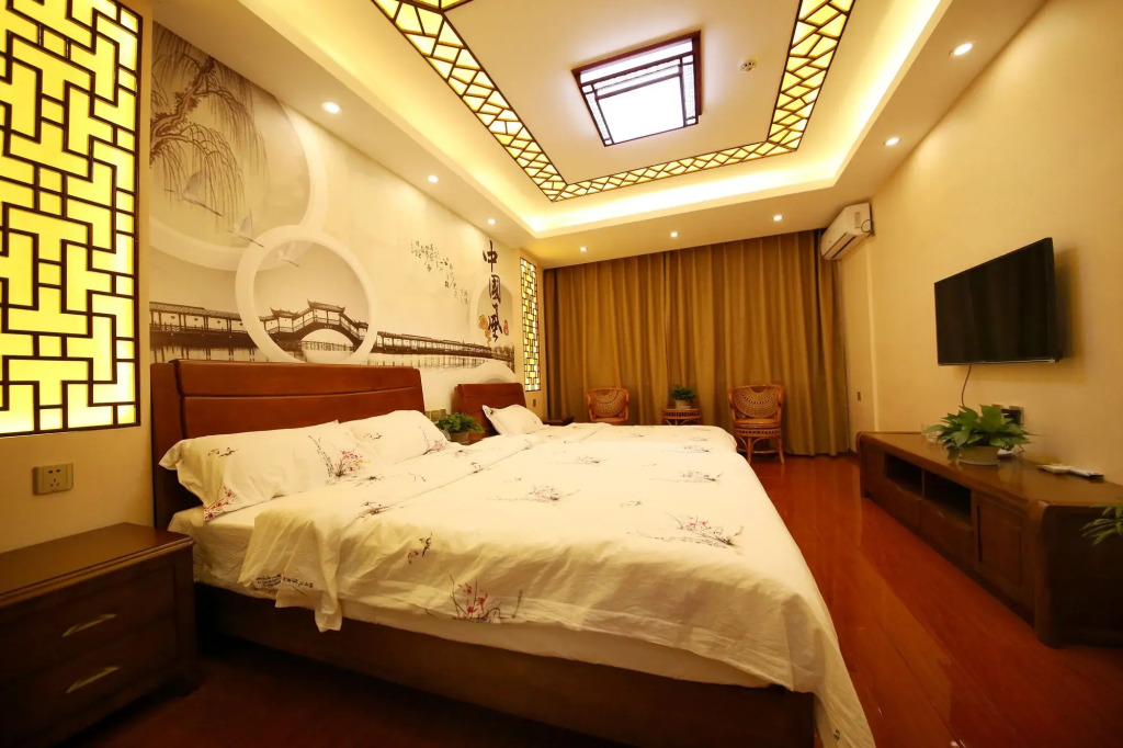 Zhouzhuang Nostalgia Town Theme Hostel