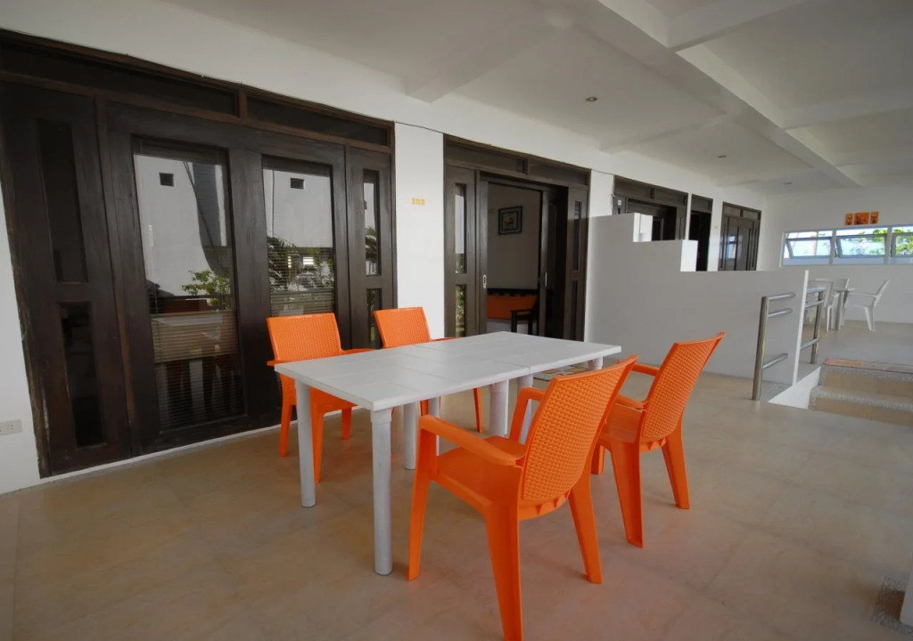 ClubBoracay Apartelle