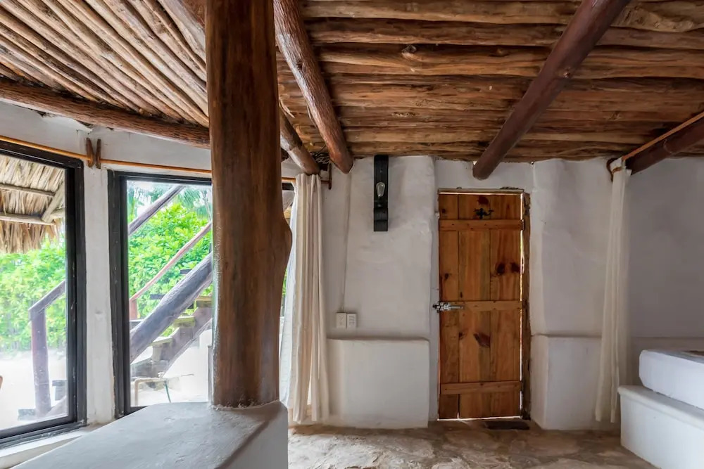Casa Aakbal - Luxury Beach Front Villa