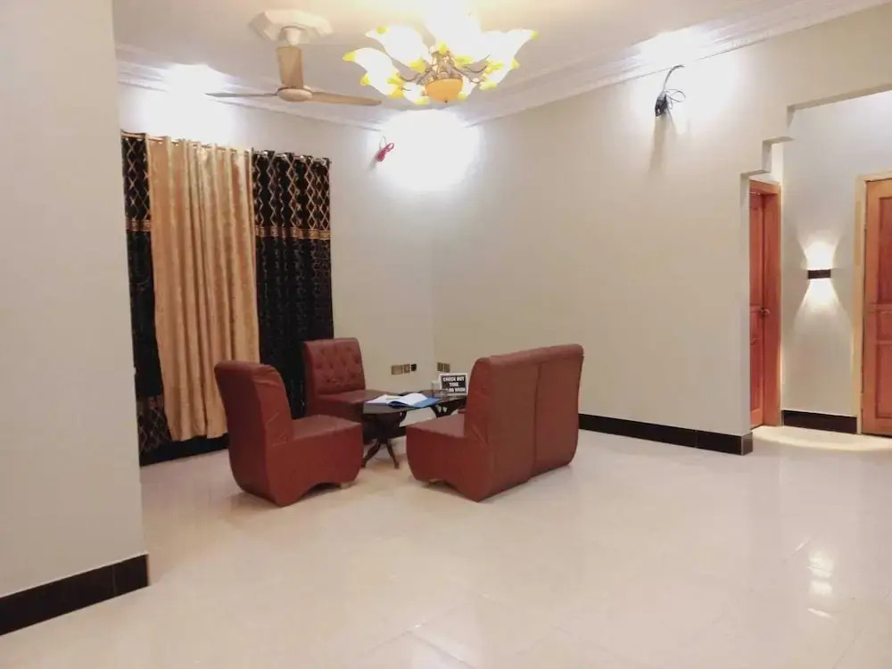 BNB Rose Lodge Family Guest House