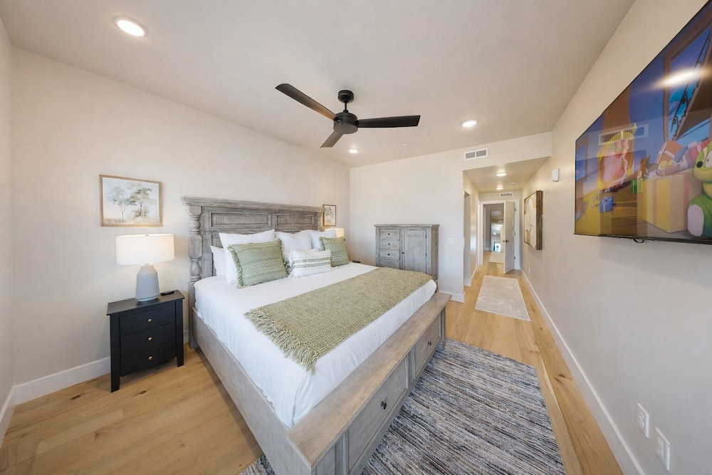 Pet Friendly! Winston's Lodge At Helling 203 3 Bedroom Condo