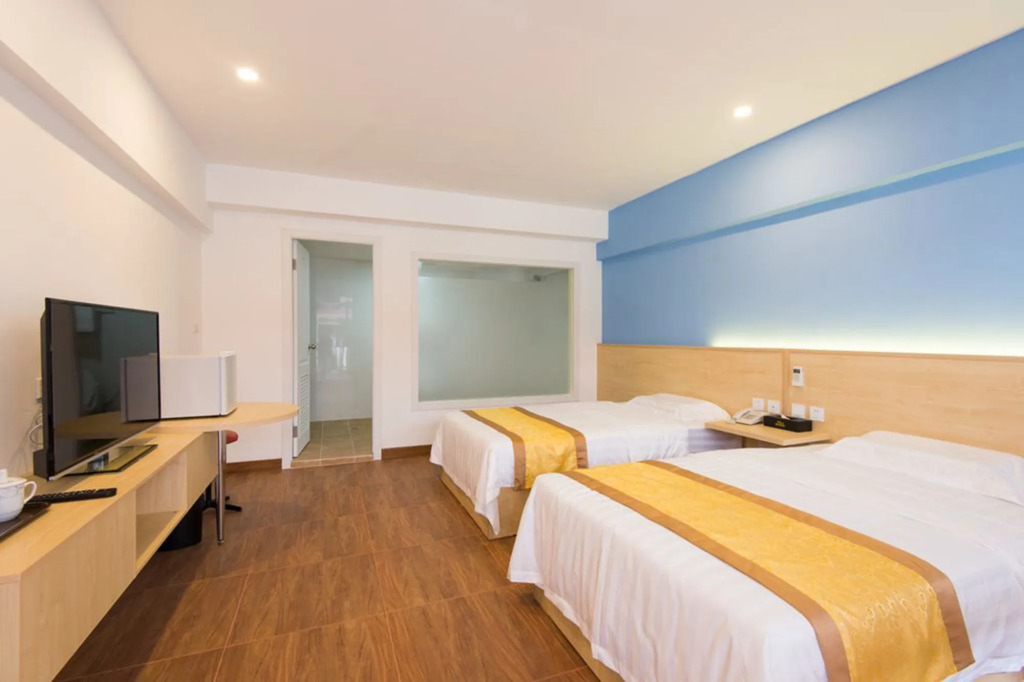The President Hotel at Chokchai 4