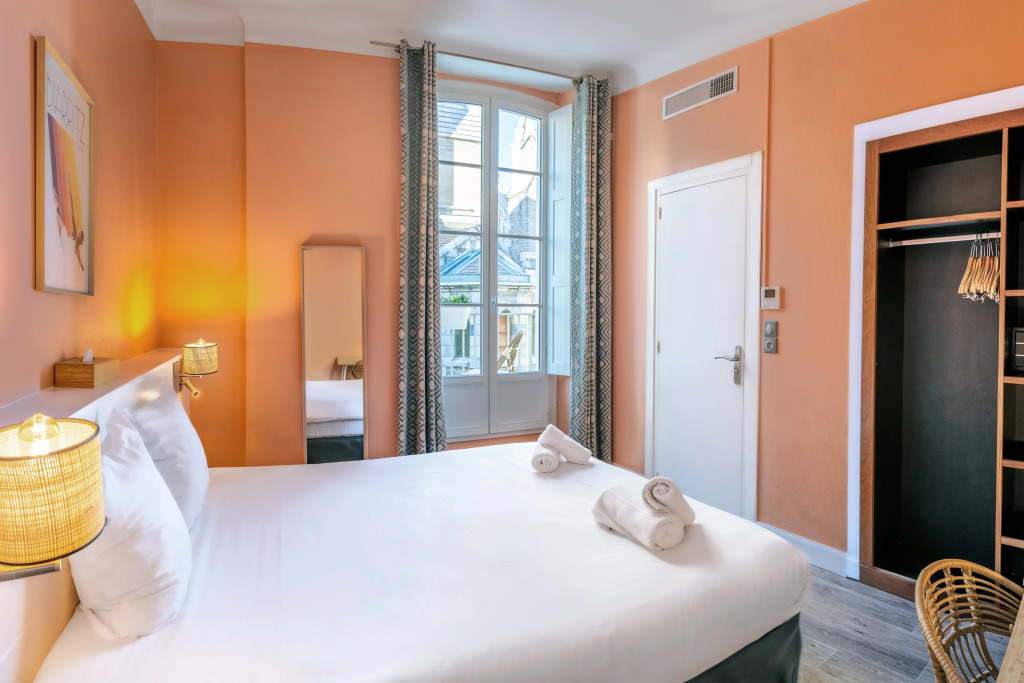 Hotel de lOcéan et restaurant - Coeur de ville