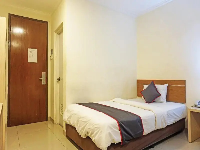 Super Oyo Collection O 91409 Hotel Fiducia Otista