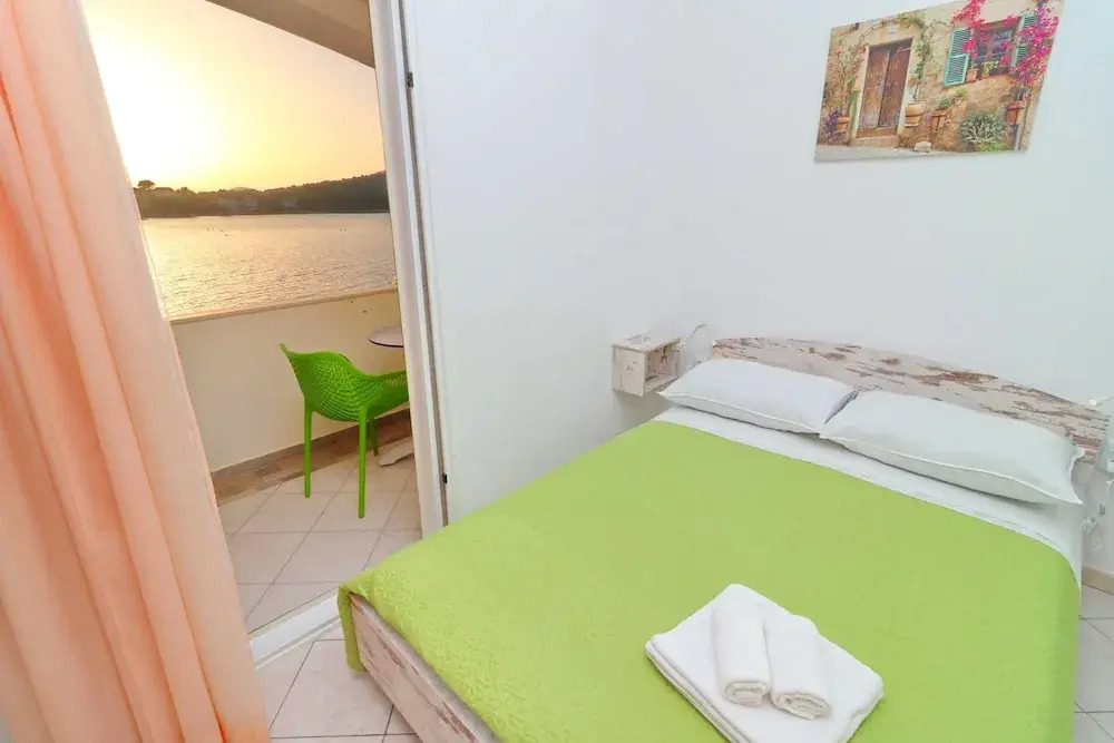Seafront Apartments Anthony