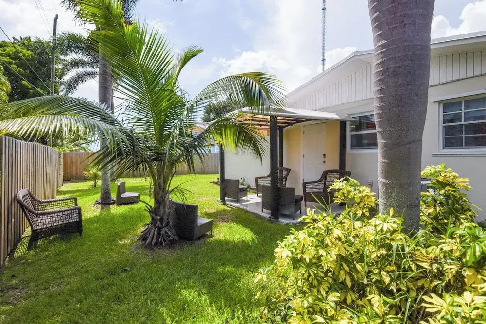 Patio + Yard: Family-friendly Miami Oasis!