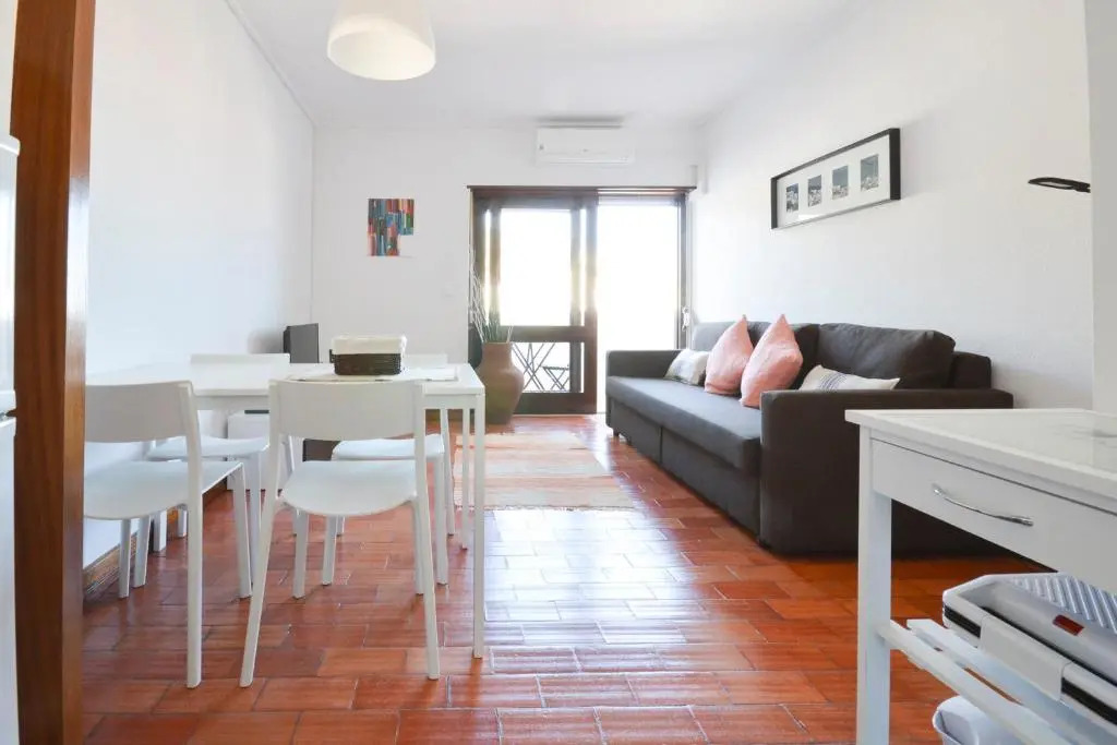 Sesimbra 99 - T2 Apartment