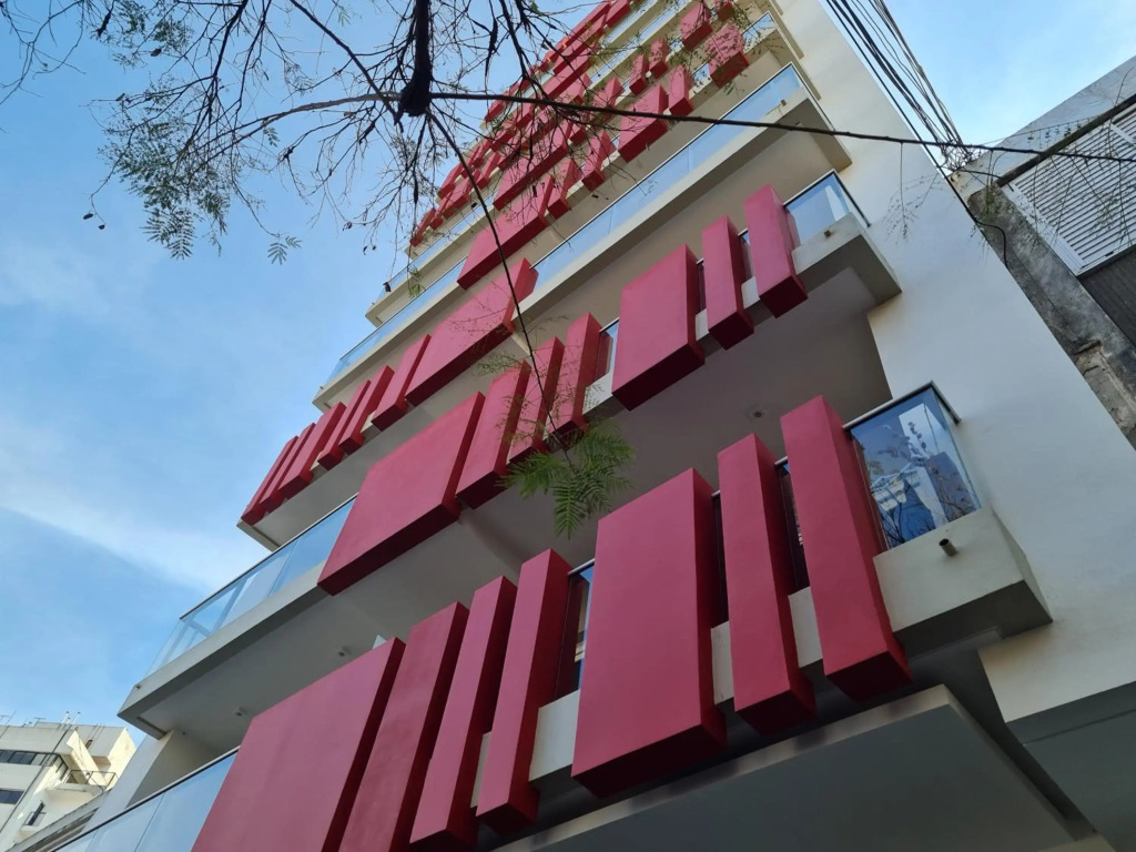 Confort Platense departamento con cochera