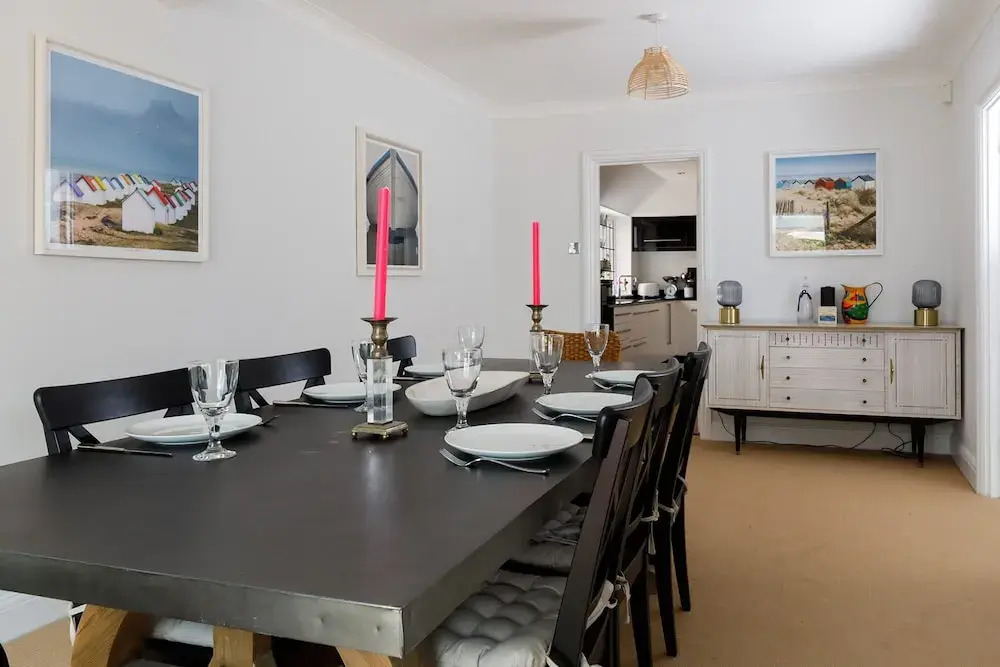 Stunning 5BR Home with Pool - 5 min to Beach