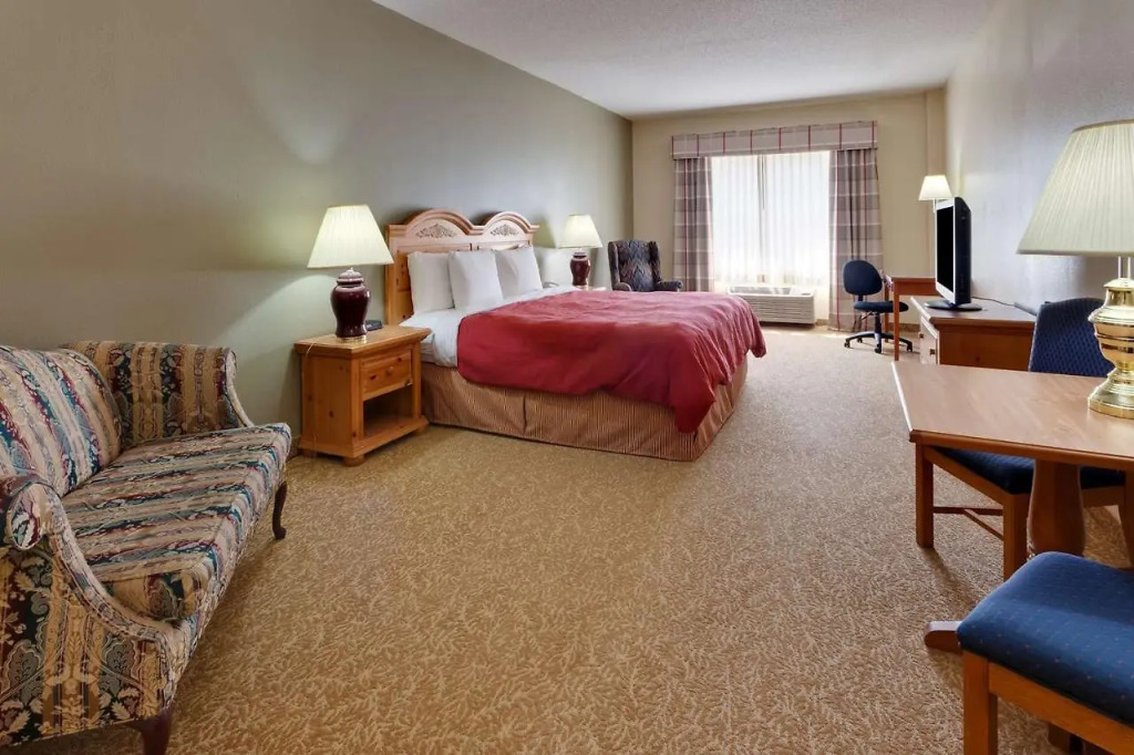 Country Inn & Suites by Radisson, Mount Morris, NY