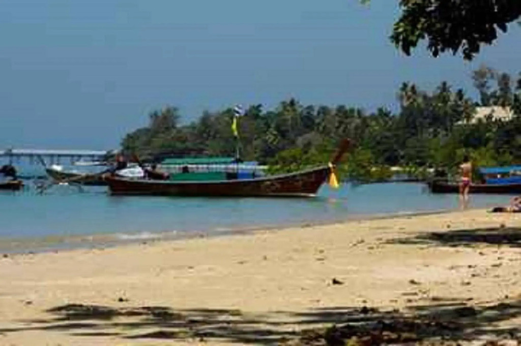 Klong Muang Hostel คลองม่วงโฮสเทล