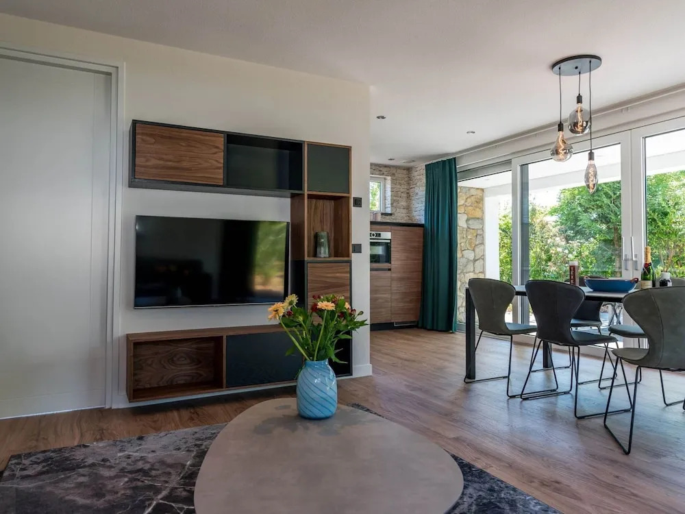 Beautiful luxurious villa situated in Den Burg