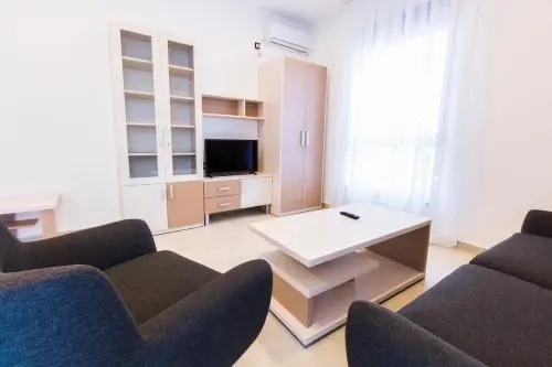 Wing Club Apartments