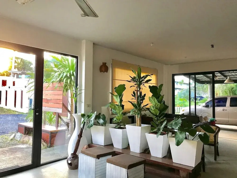 Hiranyika Cafe and Bed