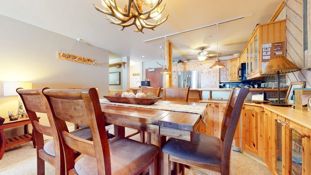 Aspen Creek #227 1 Bedroom Condo by RedAwning