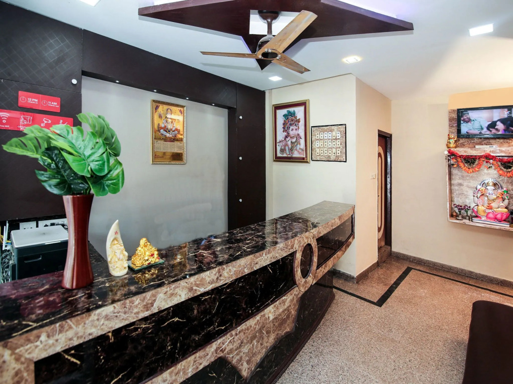 OYO 12363 Hotel Ratan international
