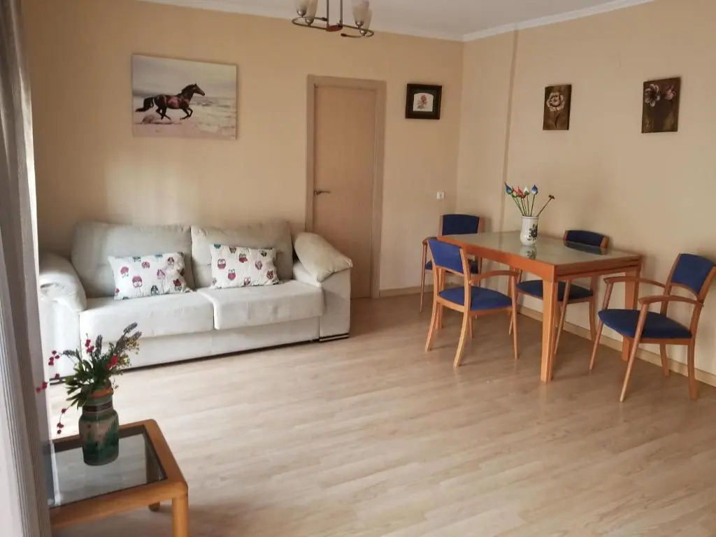 Calle de Dona Dolsa n6, 2Dcha