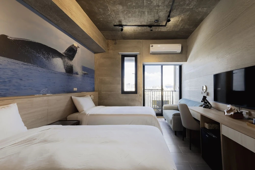 Deep Blue 23 B&B