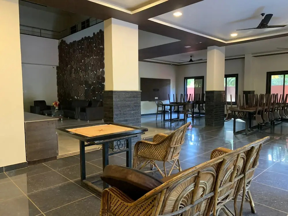 Hotel Silka Inn