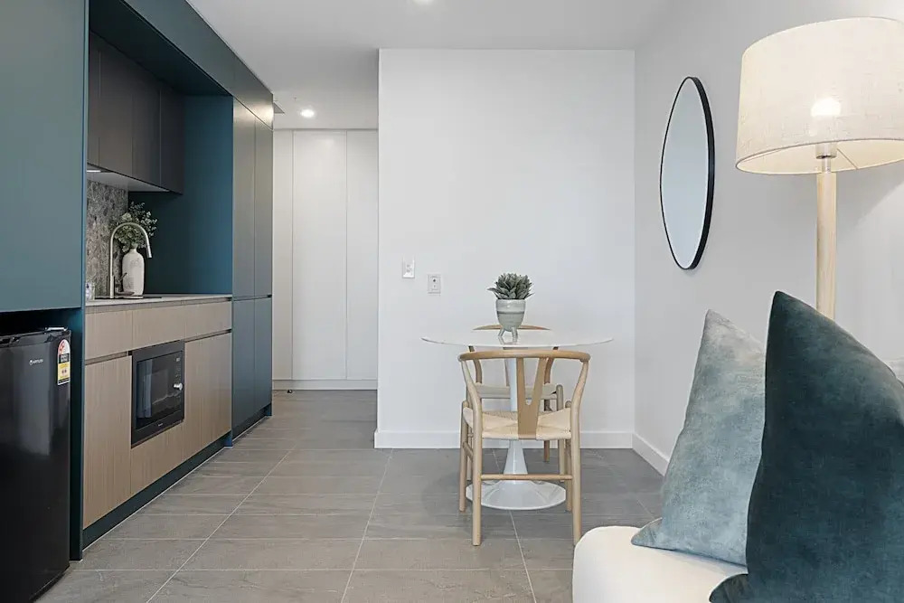 Modern Studio in Fremantle With Stunning Rooftop