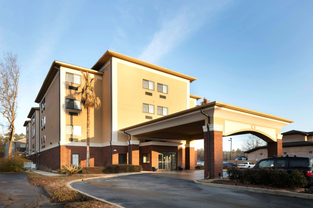 Sleep Inn & Suites North Mobile Saraland