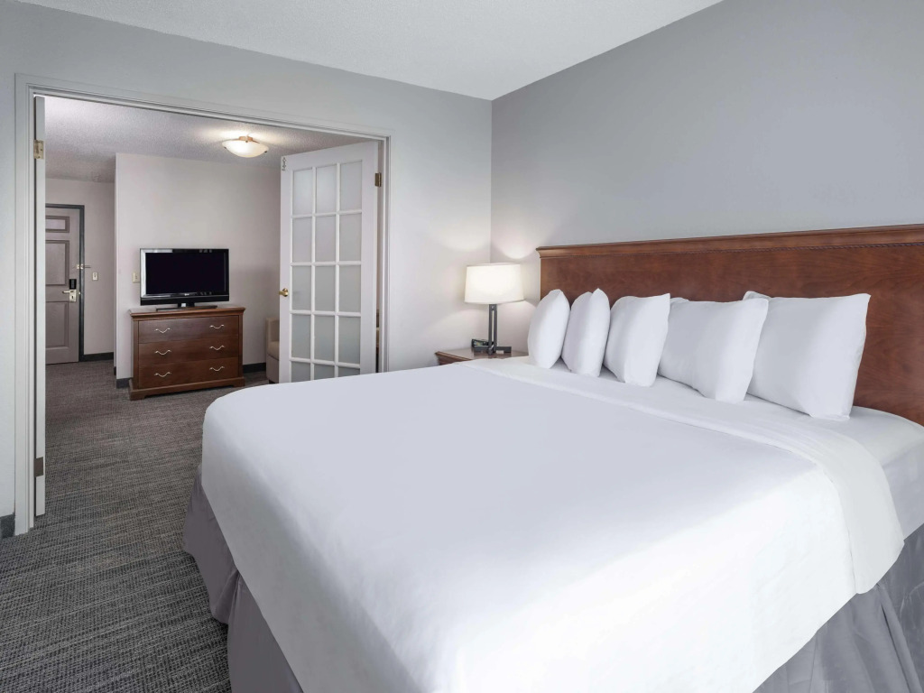 Country Inn & Suites by Radisson, Maumee - Toledo