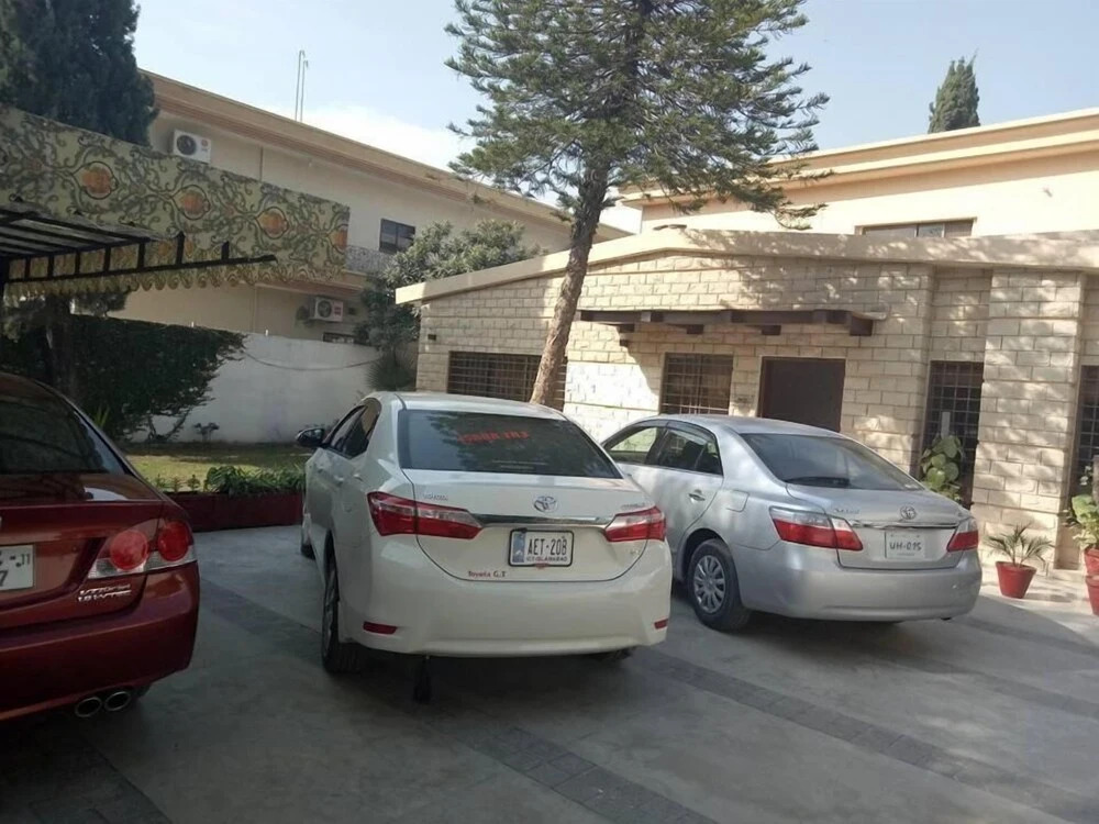 SAB Group Centaurus Luxury 1-Bed Apartment Queen Bed Mövenpick Breakfast Included apartment in islamabad