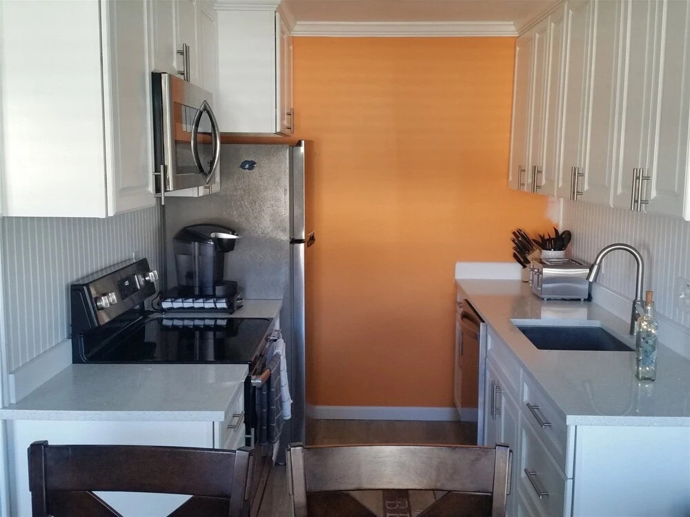 NW302 East Marina Court, Unit B2