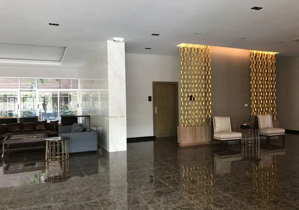 May Hotel