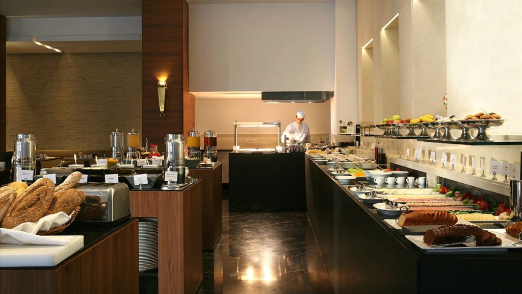 Aquila Atlantis Hotel