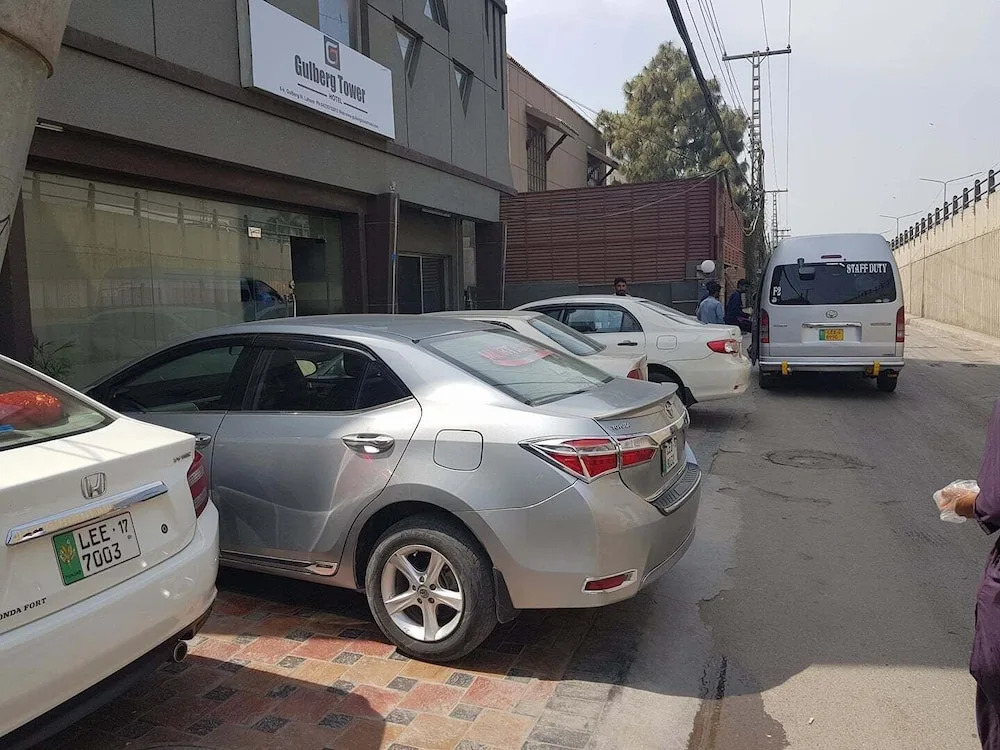 Gulberg Tower Hotel