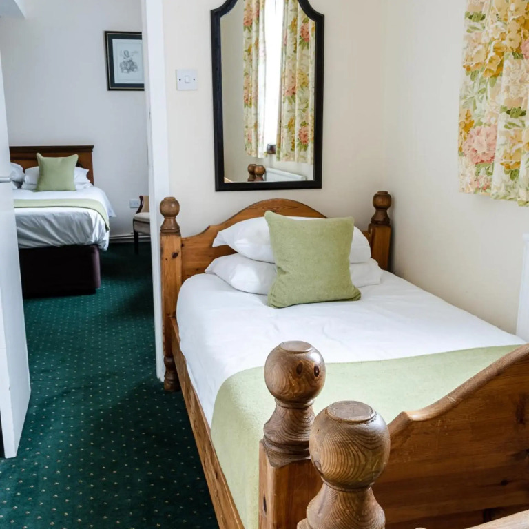 North West Castle Hotel