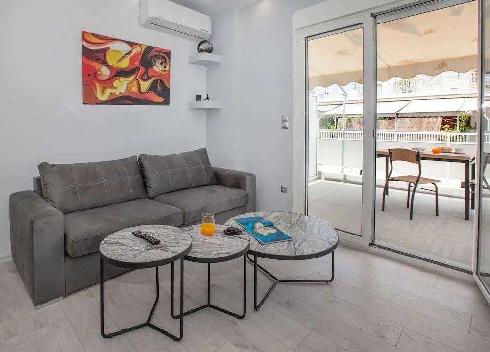 Studio penthouse near Acropolis by GHH