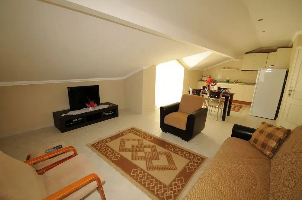 Pegasus Hotel & Villa