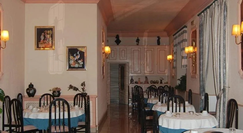 Hotel Luzon