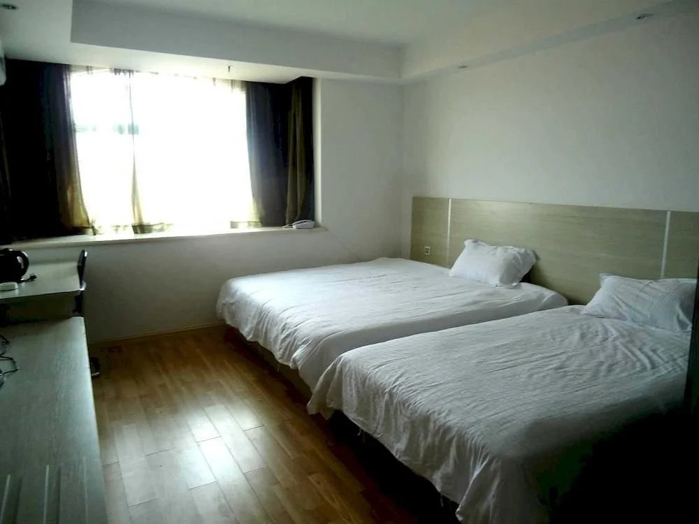 Greentree Alliance Beihai Guangdong Road Shangyejie Hotel