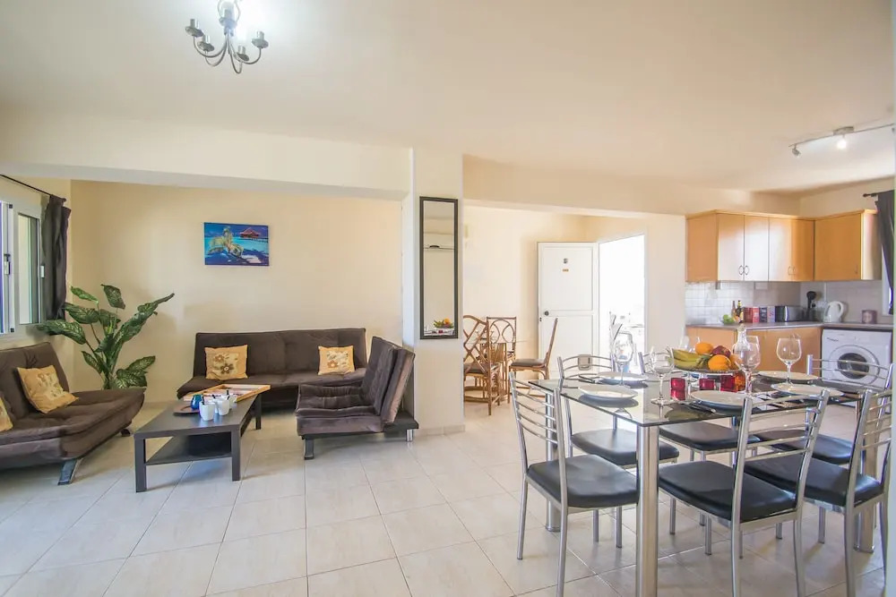 Konnos 2 Bedroom Apartment