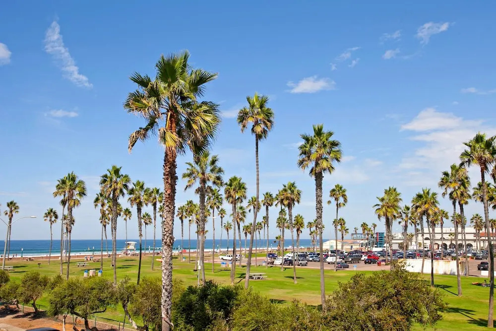 New Listing! Pacific Vista Beach W/ Pool 1 Bedroom Condo