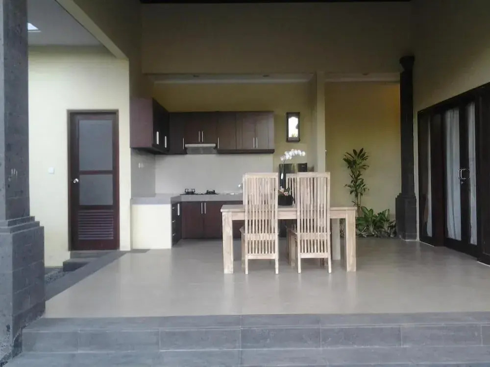 Avisaravilla and Guest House