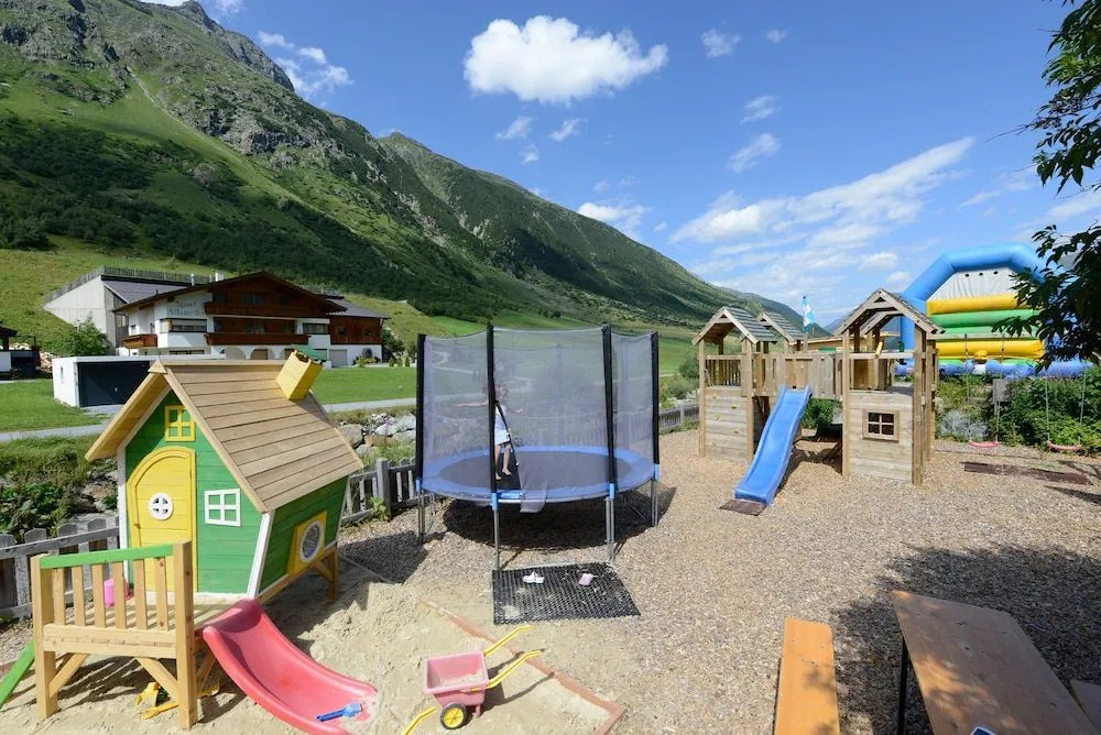 Alpenresidenz Ballunspitze - Kinderhotel