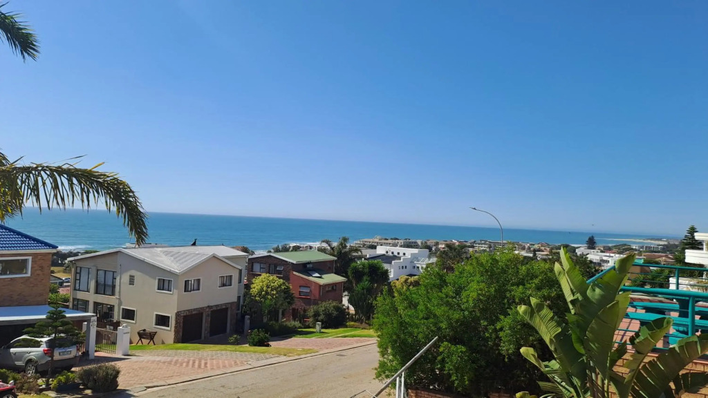 Villa @ 19 Palm with spectacular sea views