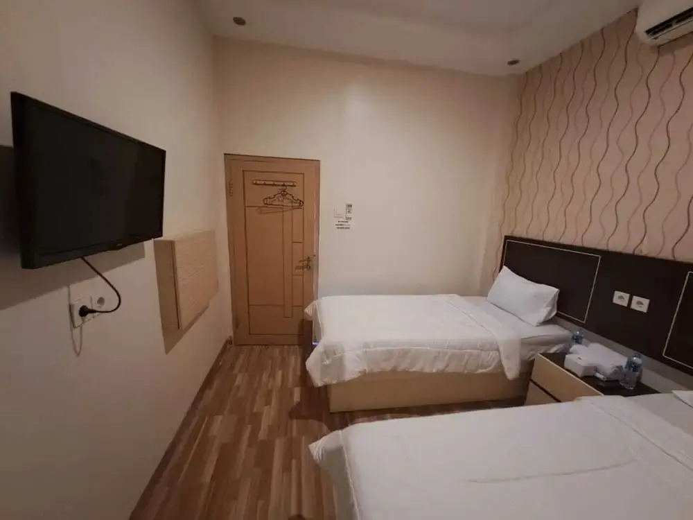 OYO 92944 Luna Guest House