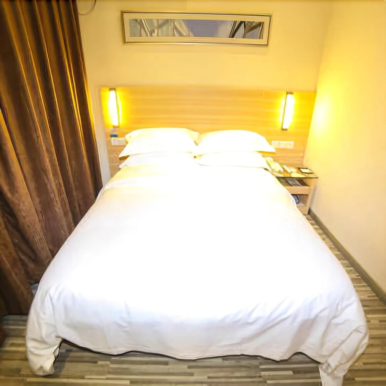 Yihao Hotel (Yichang Three Gorges Tourist Center Wanda Plaza Branch)