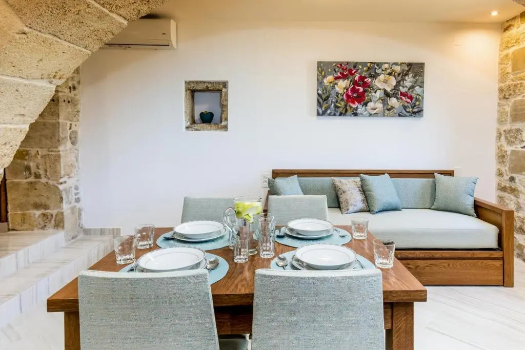 Agarathos Deluxe Homes In the Heart of Kaliviani Near Balos