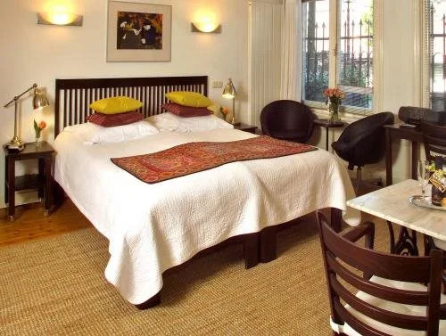 Boutique Hotel Synopsis